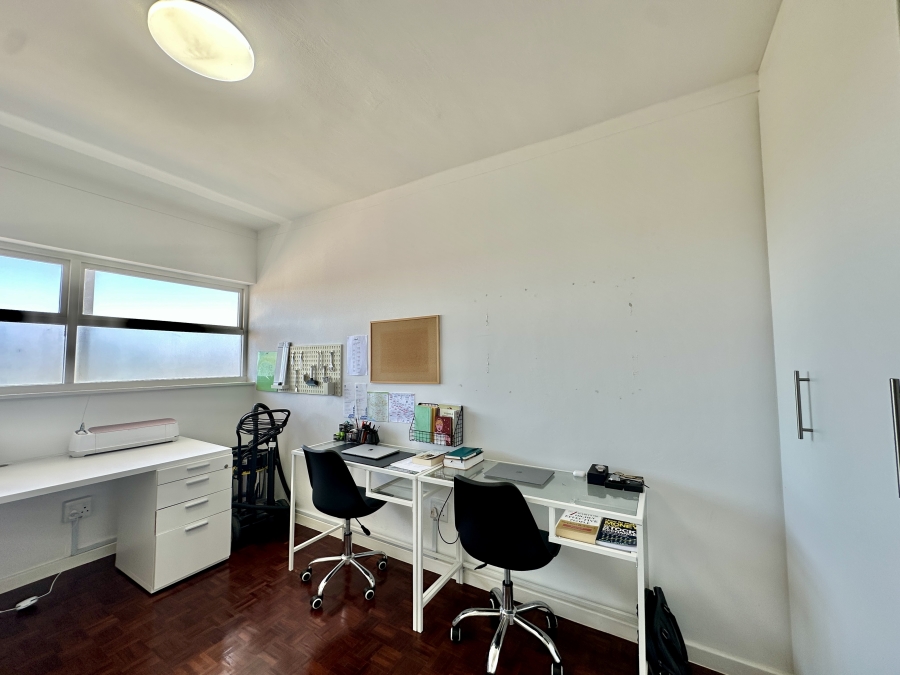 2 Bedroom Property for Sale in Wynberg Upper Western Cape